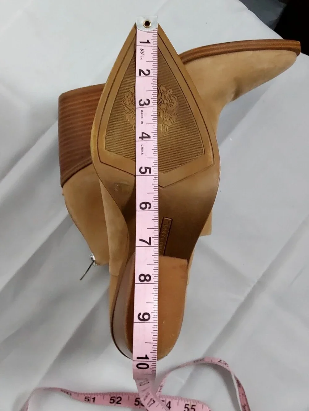 vince camuto gigietta bootie